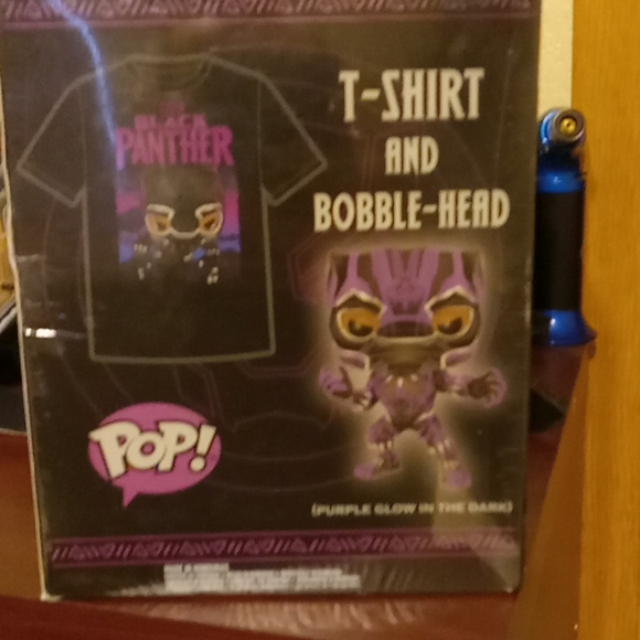 Brand new still in plastic covered box Tshirt and funko Black Panther - Picture 2 of 2